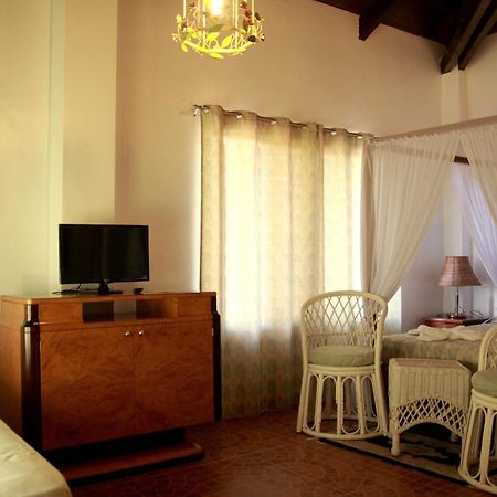 Le Palme Beach Resort Pandan Екстериор снимка