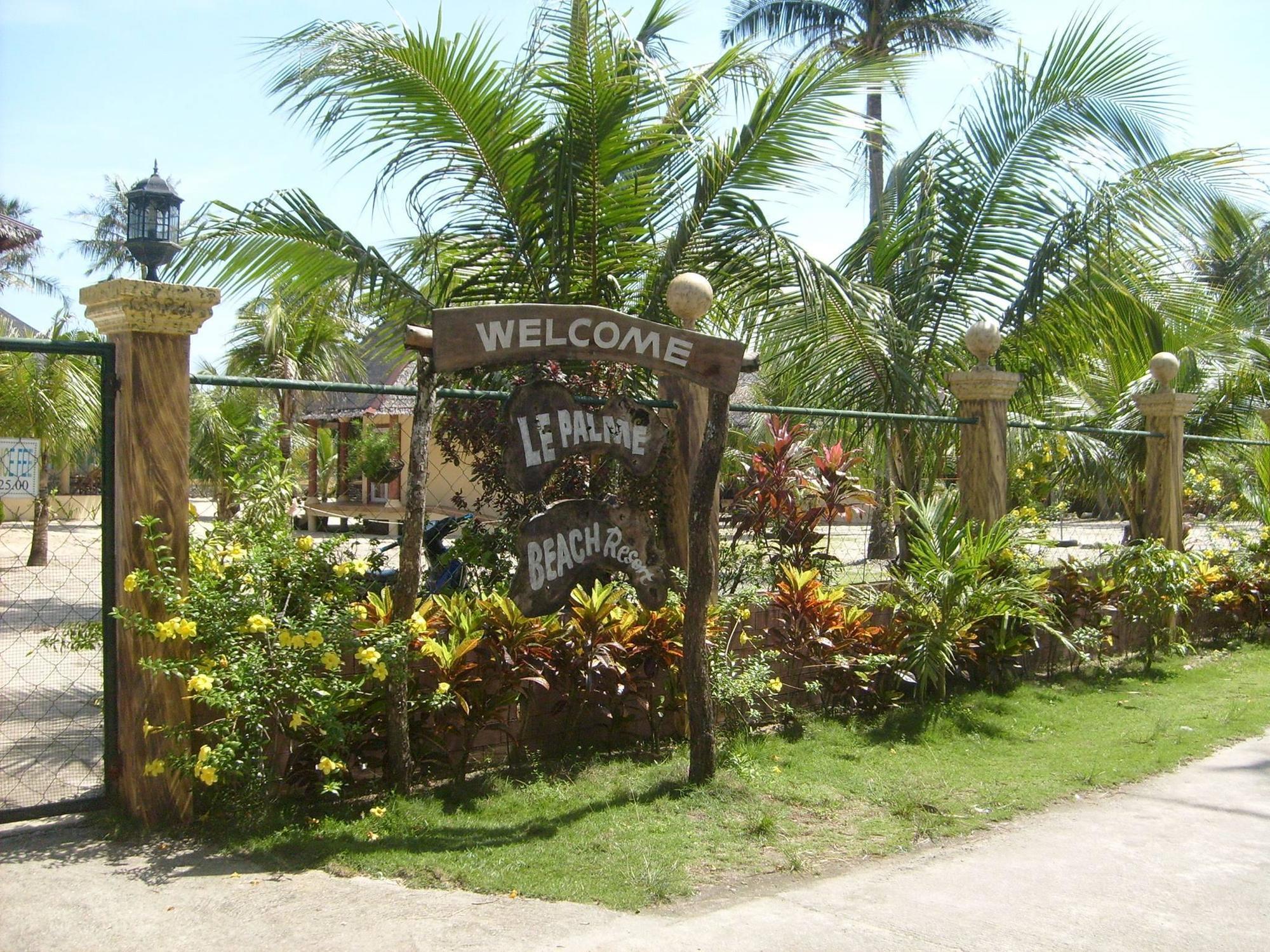 Le Palme Beach Resort Pandan Екстериор снимка