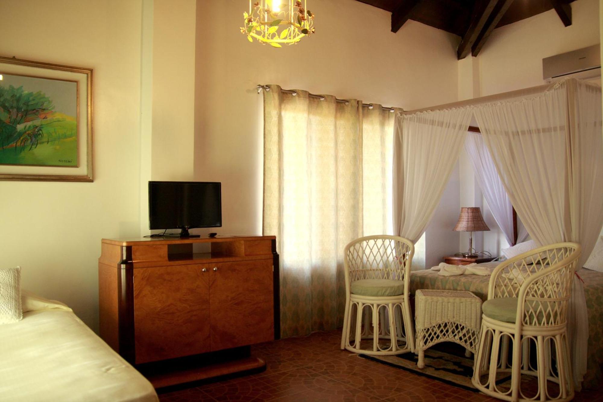 Le Palme Beach Resort Pandan Екстериор снимка