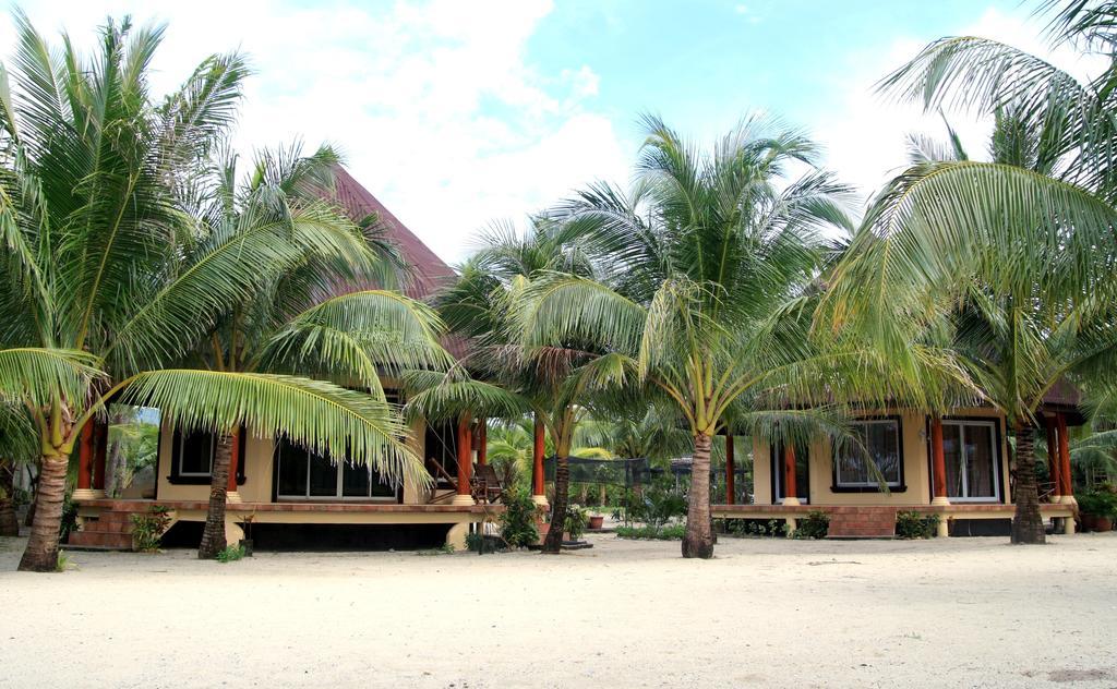 Le Palme Beach Resort Pandan Екстериор снимка