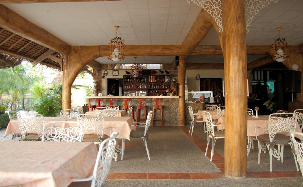 Le Palme Beach Resort Pandan Екстериор снимка
